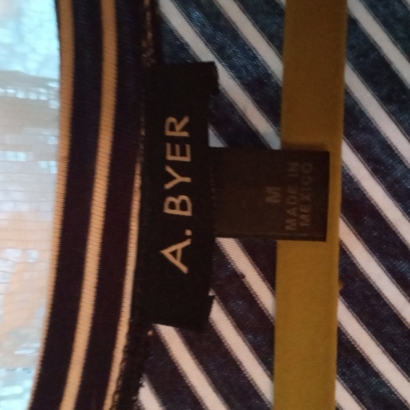 Top - Picture 4 of 4